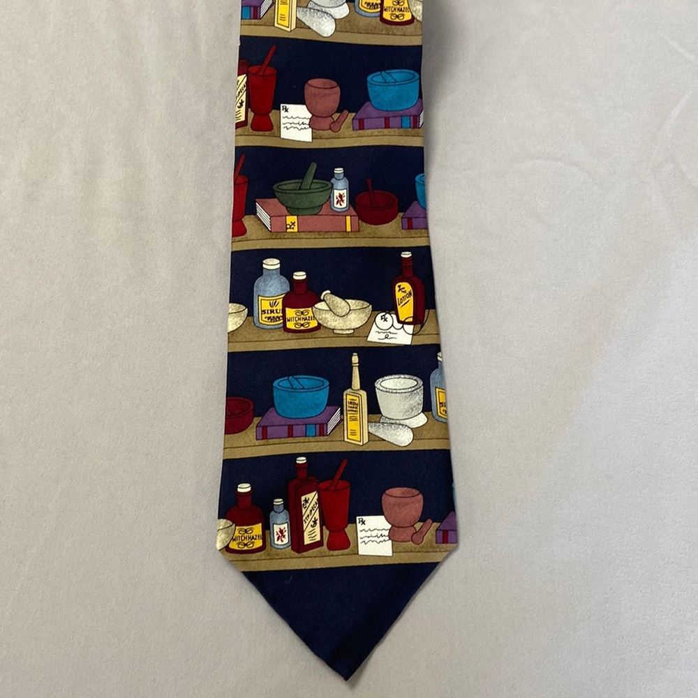 Avery Medical Fashions men’s silk tie Apothecary